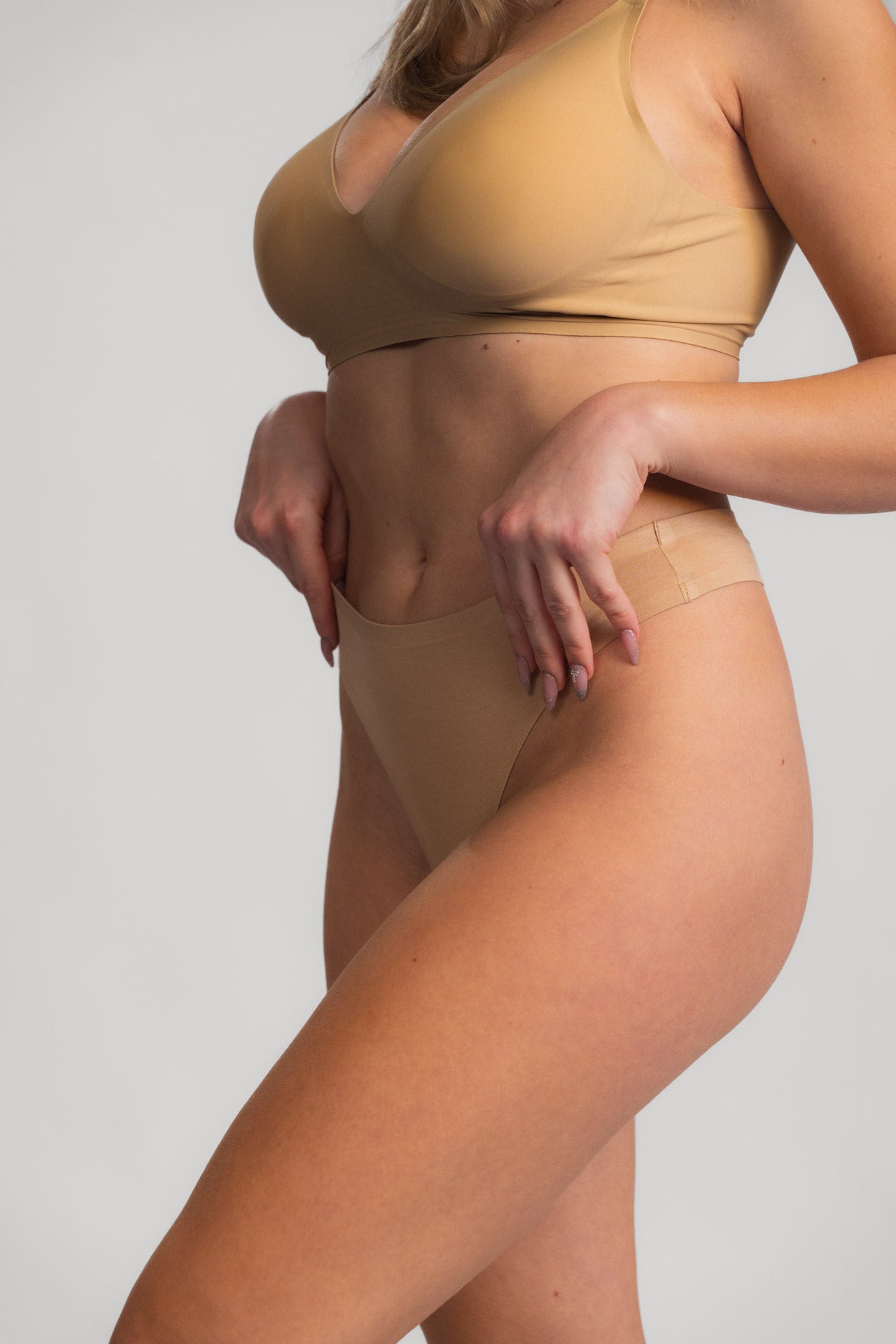 Bezešvá tanga LUXE BEIGE - 2 ks