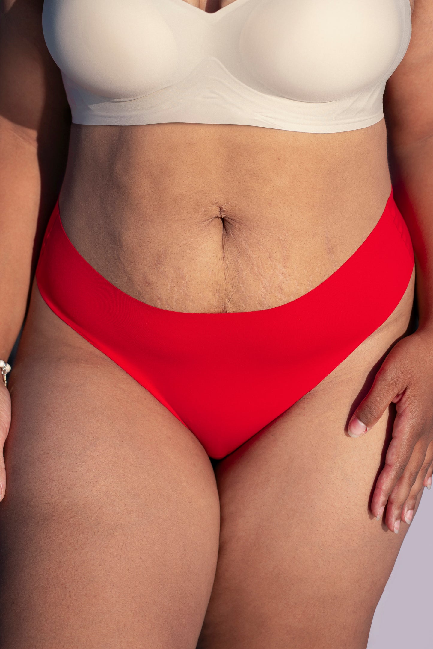 Bezešvé brazilské kalhotky SCULPT RED